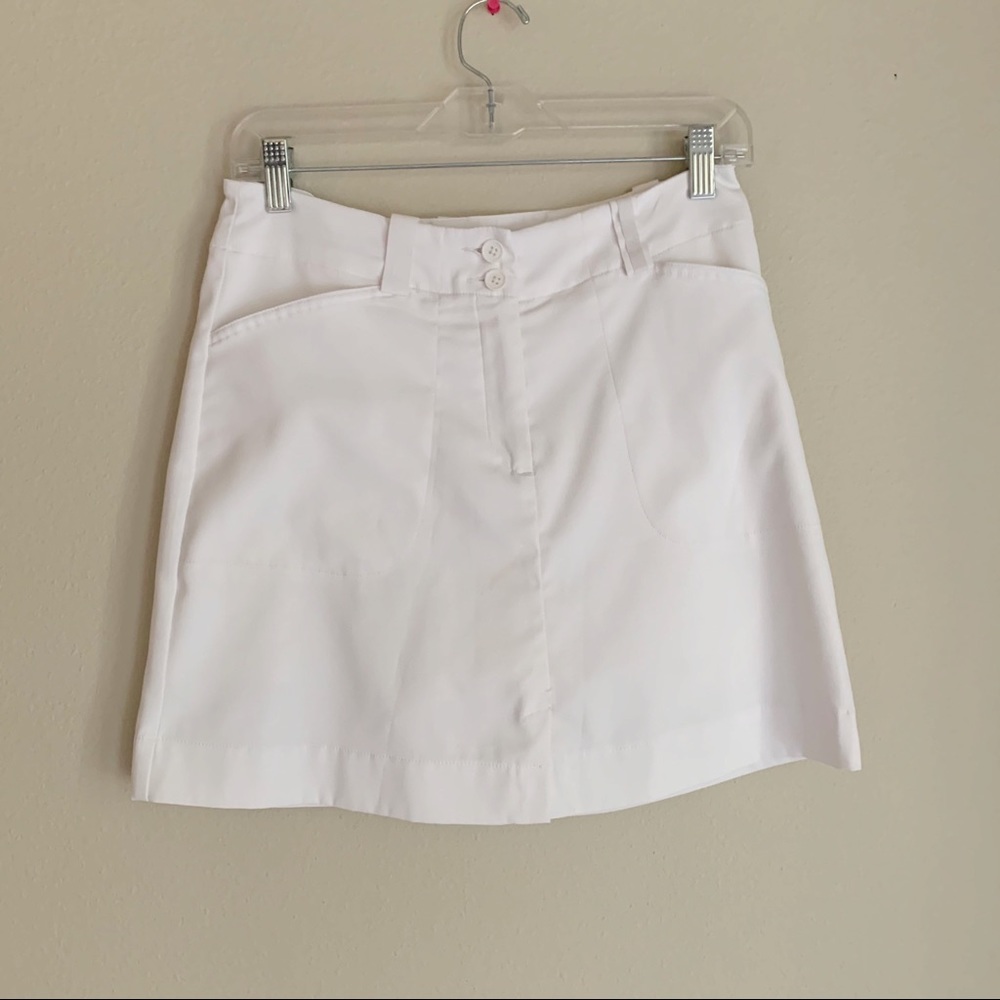 Nike Golf Dri-Fit Woman’s Tech Golf Skort in White